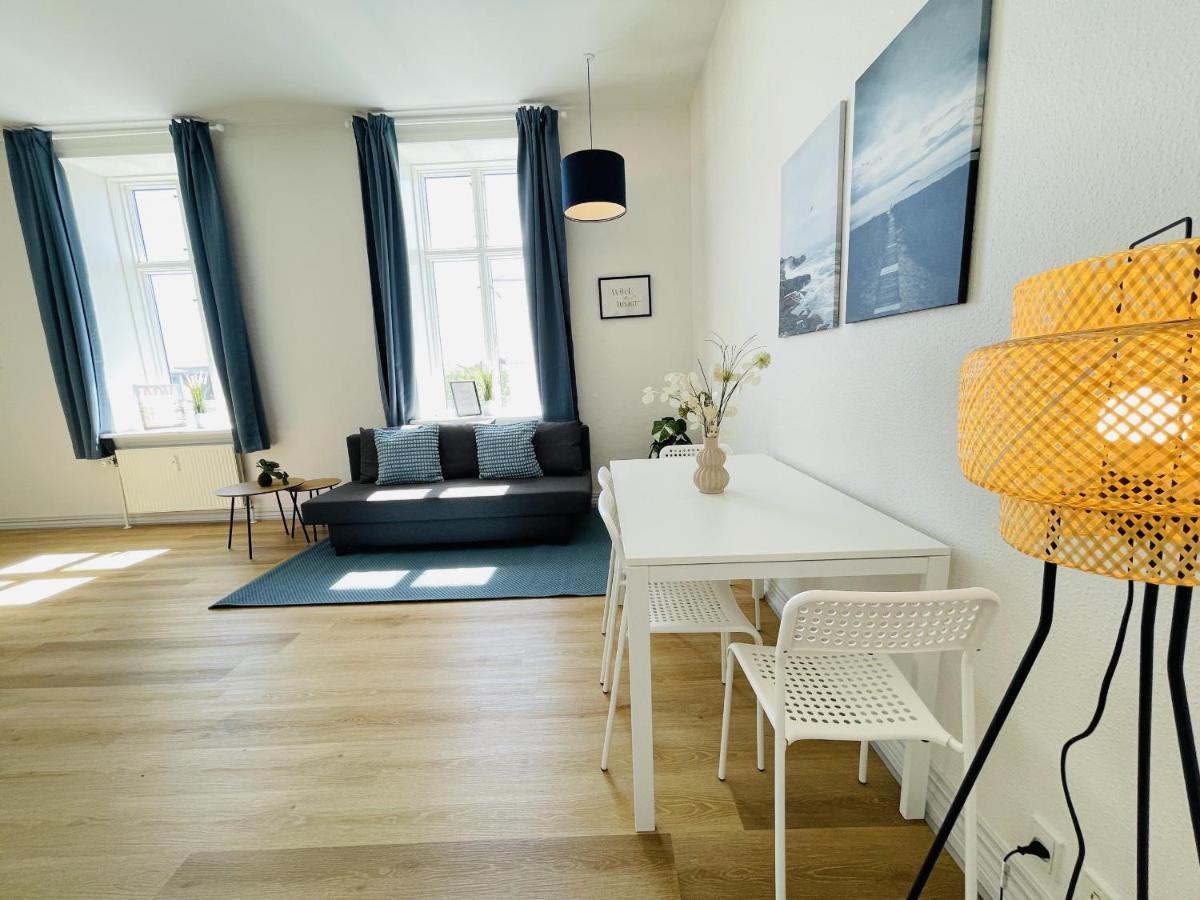 Aday - Blue Light Suite Apartment In The Center Of Hjørring Zewnętrze zdjęcie
