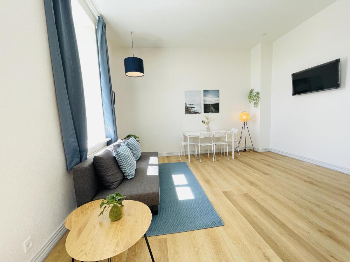 Aday - Blue Light Suite Apartment In The Center Of Hjørring Zewnętrze zdjęcie