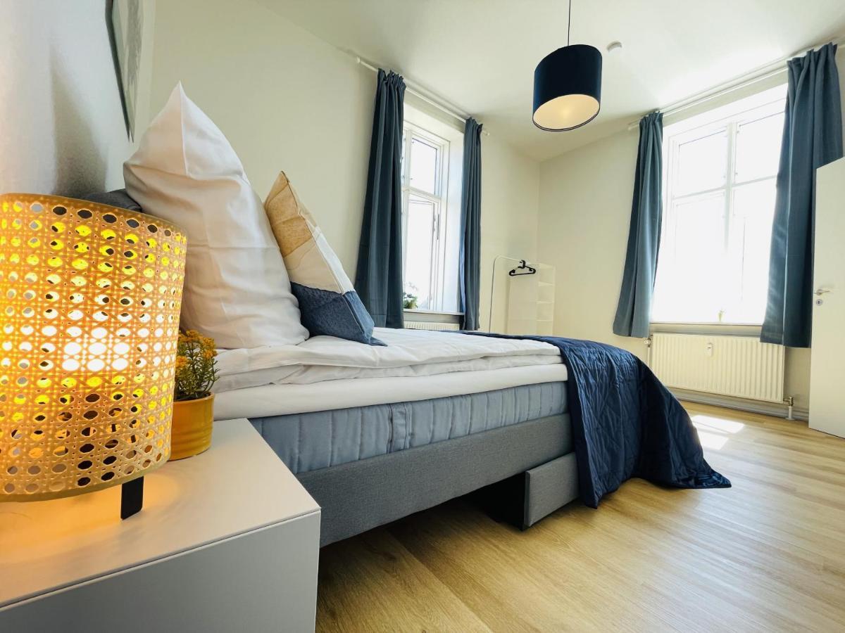 Aday - Blue Light Suite Apartment In The Center Of Hjørring Zewnętrze zdjęcie